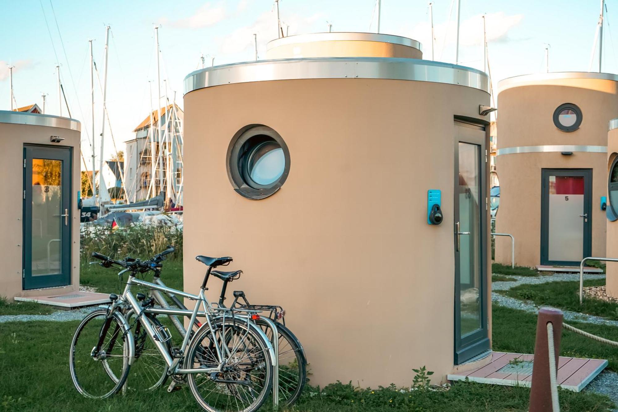 Slube Am Yachthafen Greifswald Hotel Exterior foto